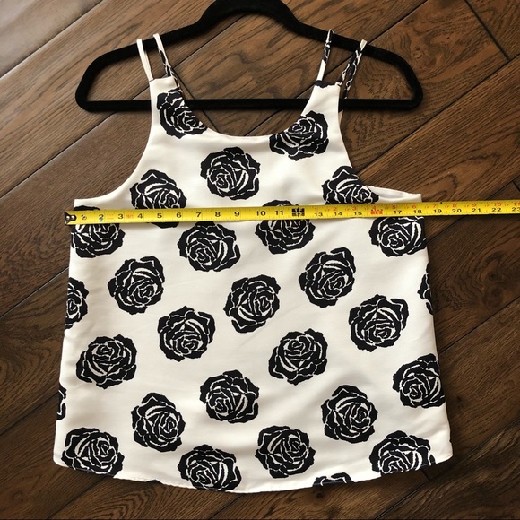 Cooper & Ella rose print sleeveless blouse - Picture 3 of 9